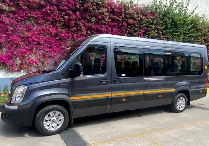 Urbania Traveller 17 Seater